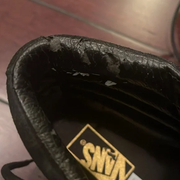 Vintage gold studded NWT never worn Vans - Picture 4 of 5